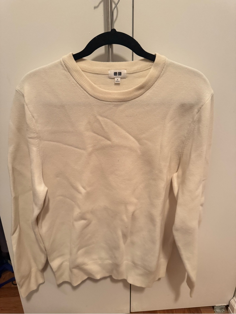 Uniqlo Off-White Crewneck Sweater